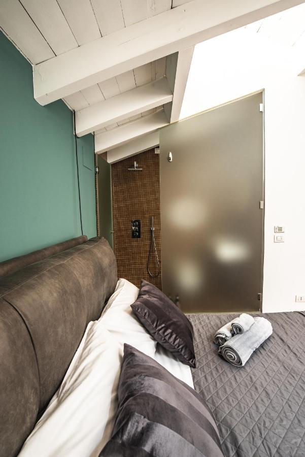 Luxury Industrial Apt Vicino Al Centro Con Garage Бреша Екстериор снимка