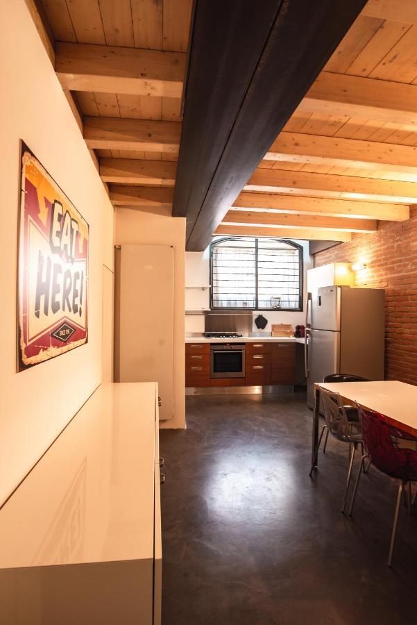 Luxury Industrial Apt Vicino Al Centro Con Garage Бреша Екстериор снимка
