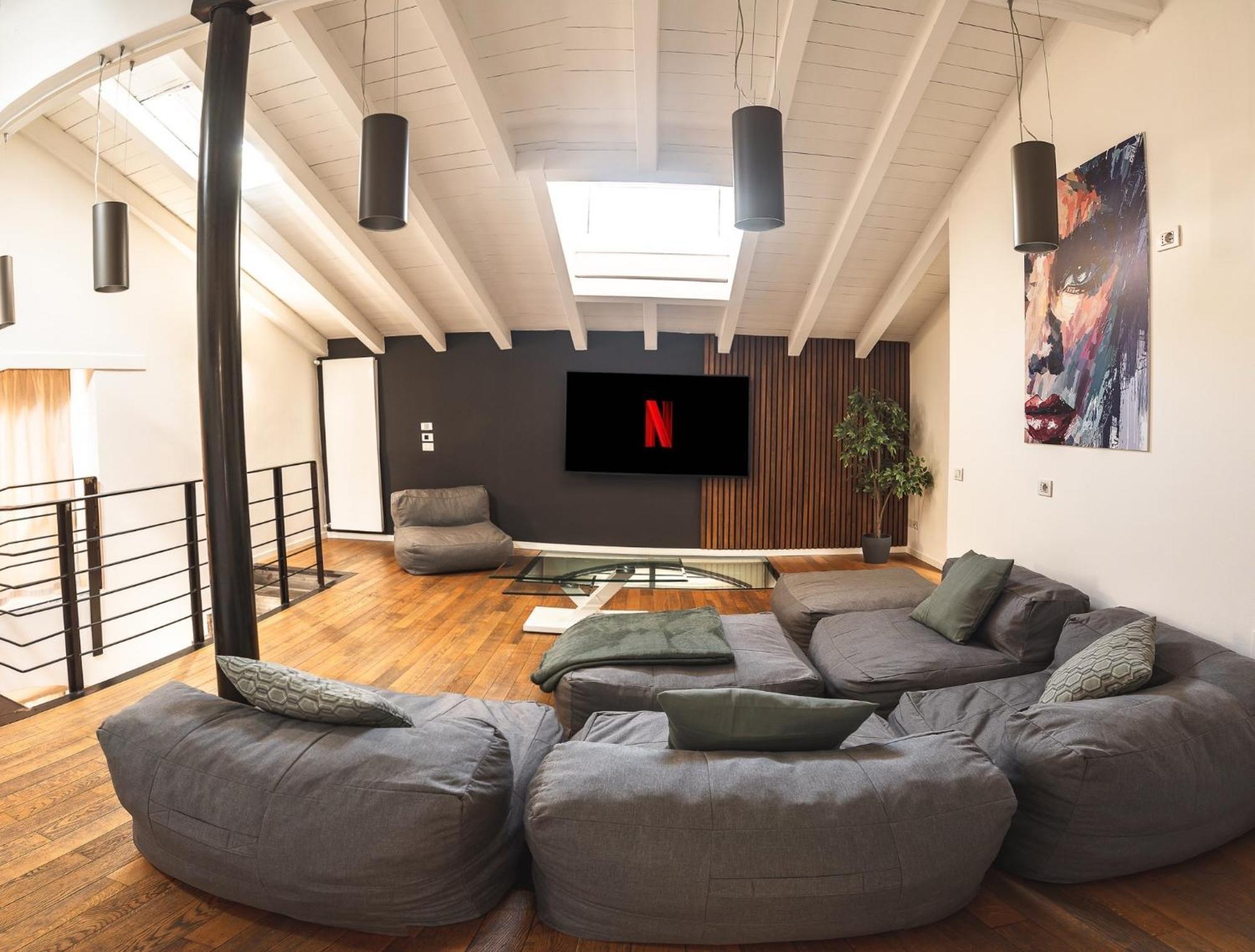Luxury Industrial Apt Vicino Al Centro Con Garage Бреша Екстериор снимка
